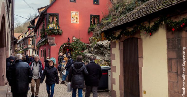 Marchés de Noël en Alsace et dîner spectacle au cabaret